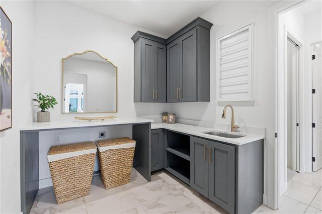 10711 West 173rd Terrace, Overland Park, KS 66221