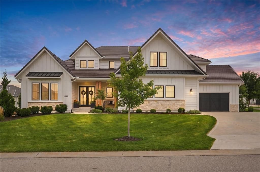 10711 West 173rd Terrace, Overland Park, KS 66221