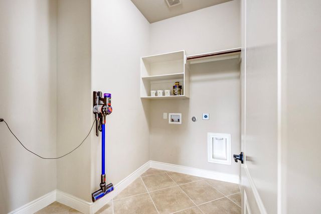 160 Knollbrook Circle, Montgomery, TX 77316