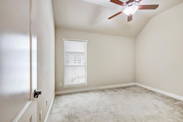 160 Knollbrook Circle, Montgomery, TX 77316