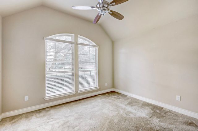 160 Knollbrook Circle, Montgomery, TX 77316