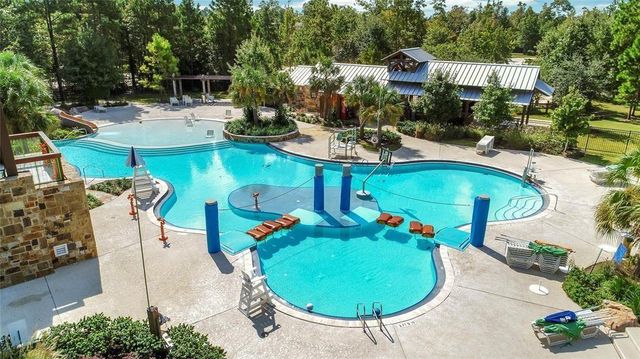 160 Knollbrook Circle, Montgomery, TX 77316