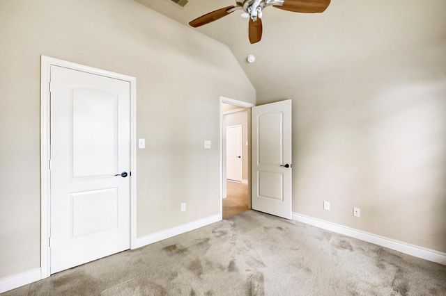 160 Knollbrook Circle, Montgomery, TX 77316