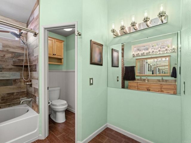 1484 Corte La Mantua, Escondido, CA 92026