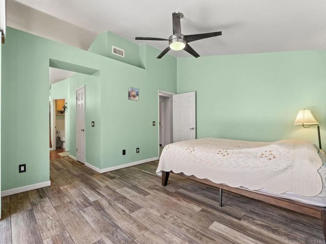 1484 Corte La Mantua, Escondido, CA 92026