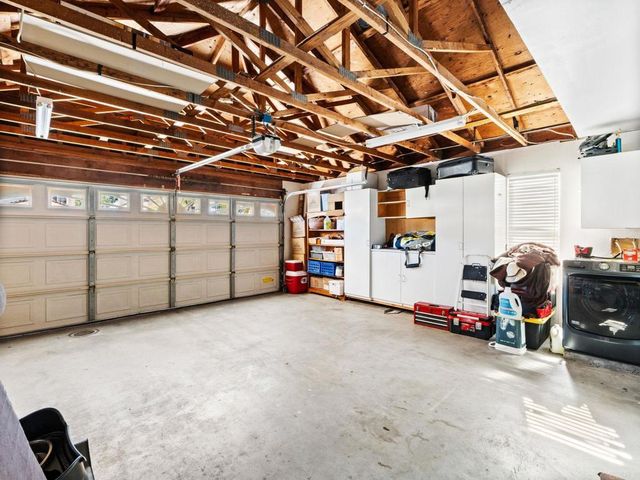 1484 Corte La Mantua, Escondido, CA 92026