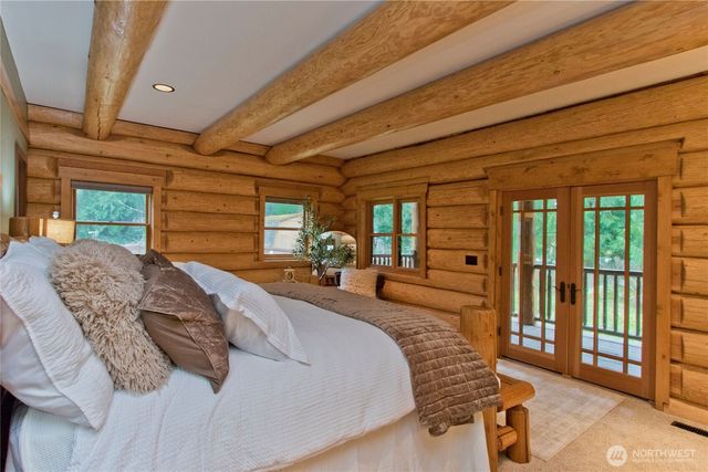 38235 247th Avenue SE, Enumclaw, WA 98022