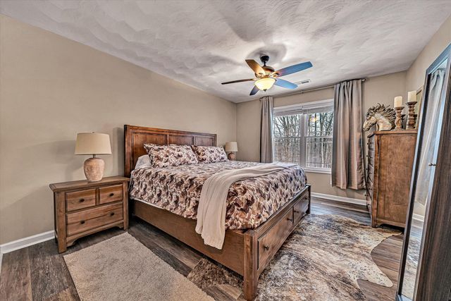 2111 Woodland RD, Roanoke, VA 24014