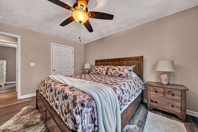 2111 Woodland RD, Roanoke, VA 24014