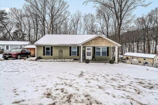 2111 Woodland RD, Roanoke, VA 24014