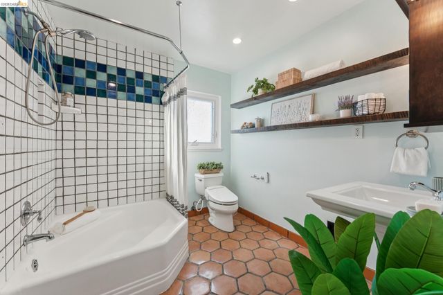 1078 Calaveras Way, Vallejo, CA 94590