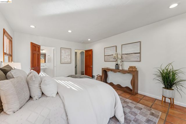 1078 Calaveras Way, Vallejo, CA 94590