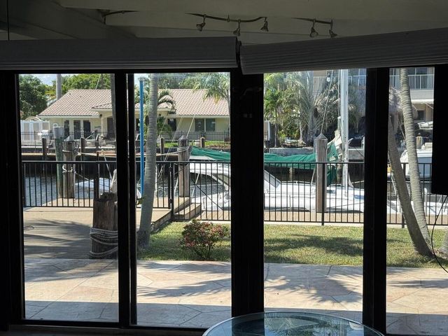 11 SUNSET Lane, Lauderdale-By-The-Sea, Lauderdale By The Sea, FL 33062