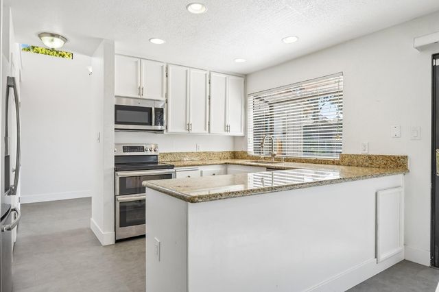 100 Crestridge, Folsom, CA 95630