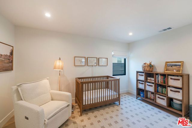 6000 W 75th Street, Los Angeles, CA 90045
