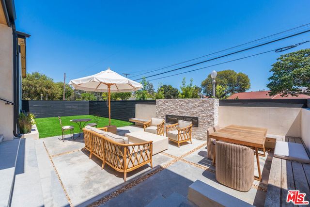 6000 W 75th Street, Los Angeles, CA 90045