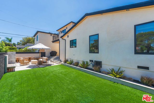 6000 W 75th Street, Los Angeles, CA 90045