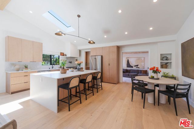 6000 W 75th Street, Los Angeles, CA 90045