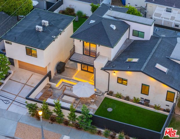 6000 W 75th Street, Los Angeles, CA 90045
