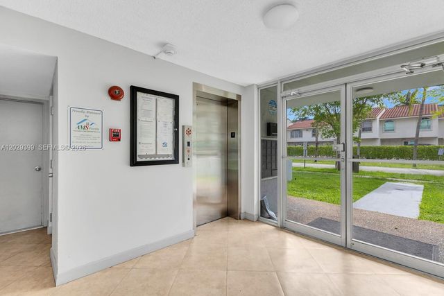 16518 NE 26th Ave 202, North Miami Beach, FL 33160