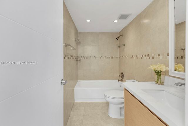 16518 NE 26th Ave 202, North Miami Beach, FL 33160