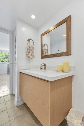 16518 NE 26th Ave 202, North Miami Beach, FL 33160