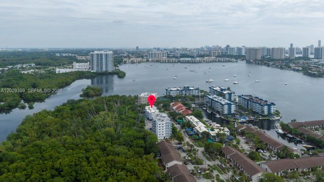 16518 NE 26th Ave 202, North Miami Beach, FL 33160