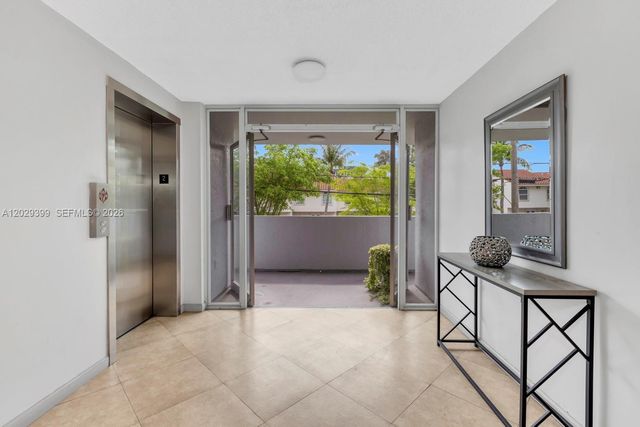 16518 NE 26th Ave 202, North Miami Beach, FL 33160