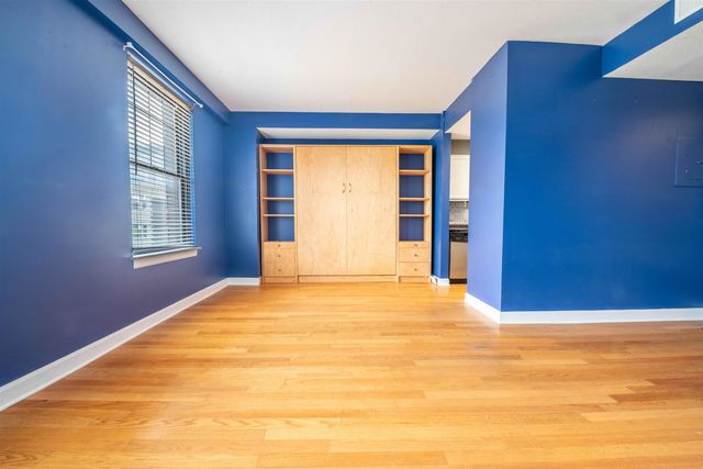109 N Main St Apt 507, Memphis, TN 38103