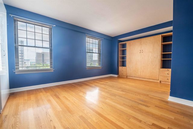 109 N Main St Apt 507, Memphis, TN 38103