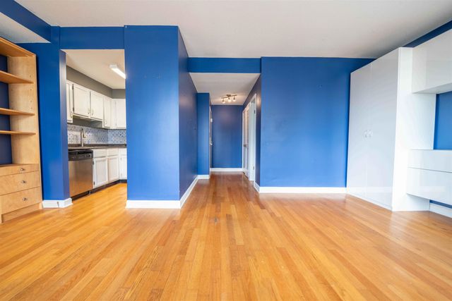 109 N Main St Apt 507, Memphis, TN 38103
