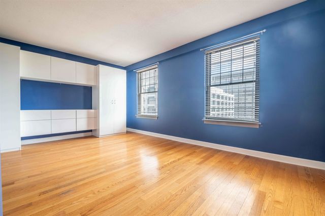 109 N Main St Apt 507, Memphis, TN 38103