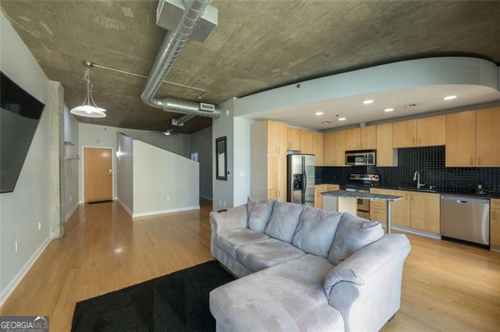 943 PEACHTREE Street NE 1805, Atlanta, GA 30309