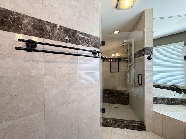 712 N Victoria Drive, Palatine, IL 60074