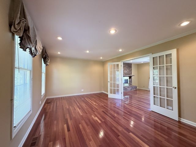 712 N Victoria Drive, Palatine, IL 60074