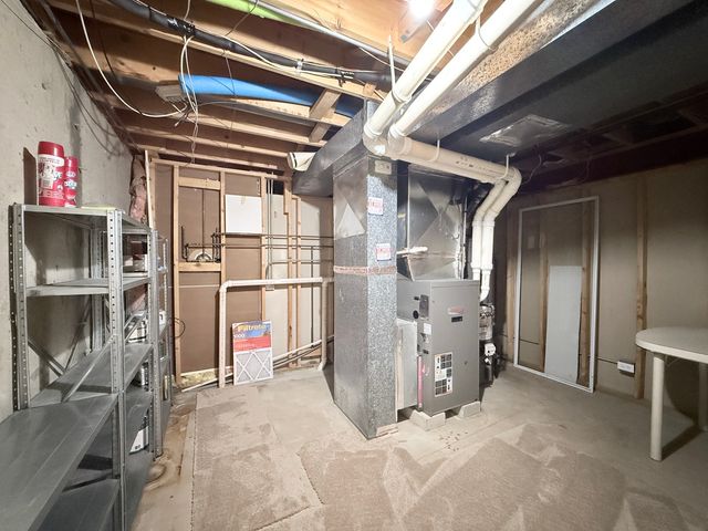 712 N Victoria Drive, Palatine, IL 60074