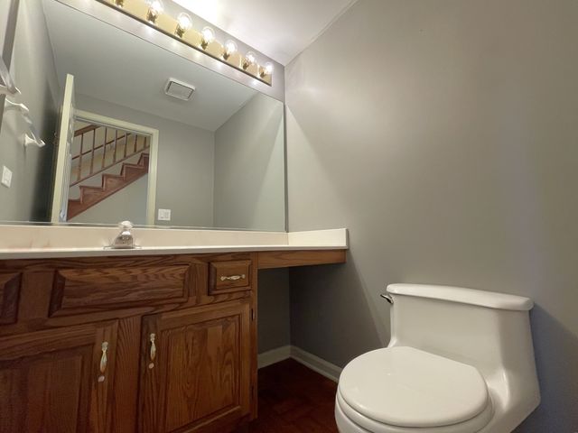 712 N Victoria Drive, Palatine, IL 60074