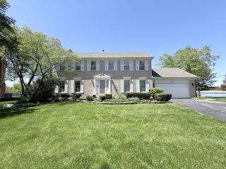 712 N Victoria Drive, Palatine, IL 60074