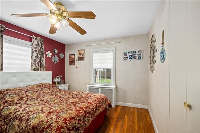 19 Oakwood Ave, Auburn, MA 01501