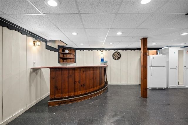 19 Oakwood Ave, Auburn, MA 01501