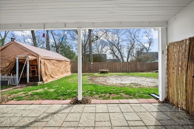 19 Oakwood Ave, Auburn, MA 01501