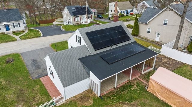 19 Oakwood Ave, Auburn, MA 01501