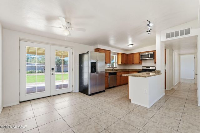 6550 E Calle Luna, Tucson, AZ 85710