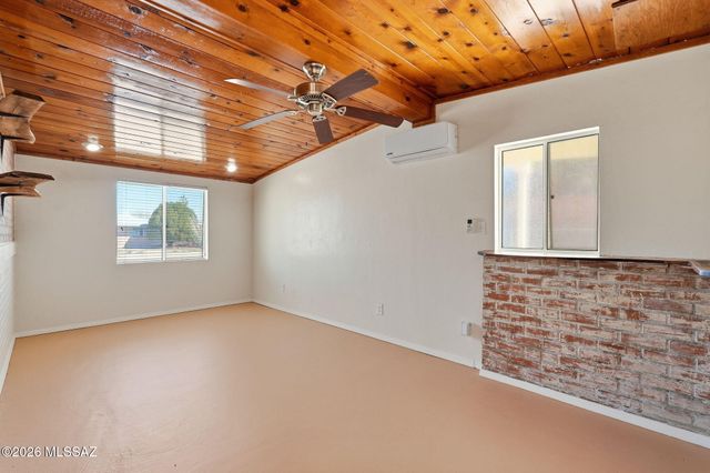 6550 E Calle Luna, Tucson, AZ 85710