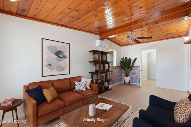 6550 E Calle Luna, Tucson, AZ 85710