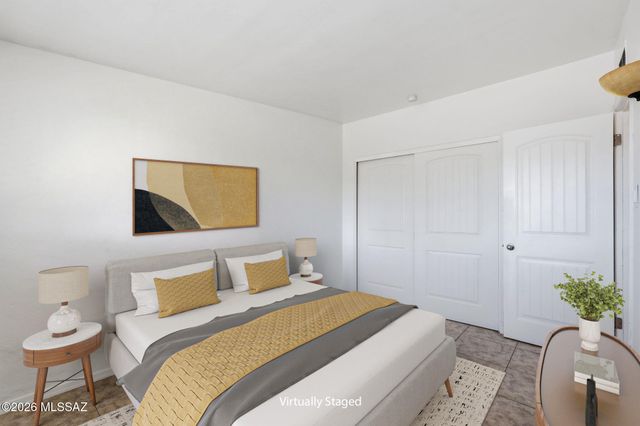 6550 E Calle Luna, Tucson, AZ 85710