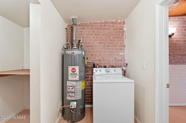 6550 E Calle Luna, Tucson, AZ 85710