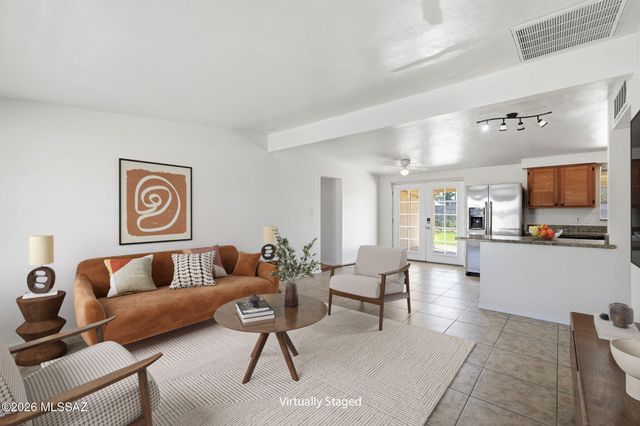 6550 E Calle Luna, Tucson, AZ 85710