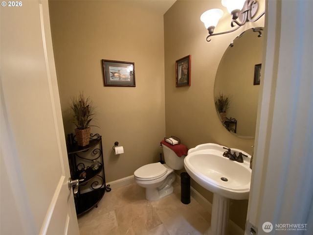 545 E 18 Street, La Center, WA 98629