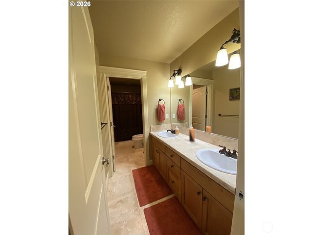 545 E 18 Street, La Center, WA 98629